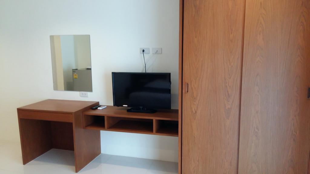 Dee Dee Mansion Airport Apartment Nai Yang Exterior photo